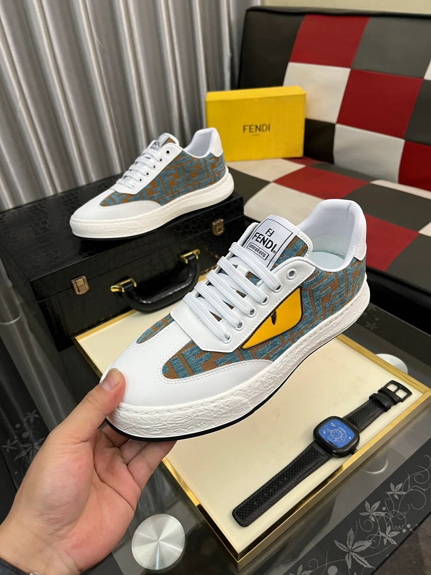 Men's shoes 💰420⌚️⌚️FENDI "Fendi" P480 Regular size: 38-44 (casual shoes) Product materials: Selected cowhide upper, soft sheepskin lining; original outsole. 4️⃣colors available